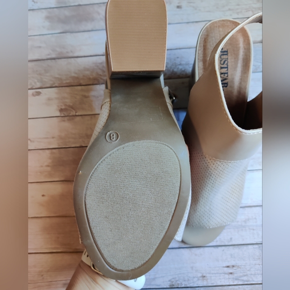 JustFab Rellia Peep Toe Bootie Size 8 - Picture 3 of 5